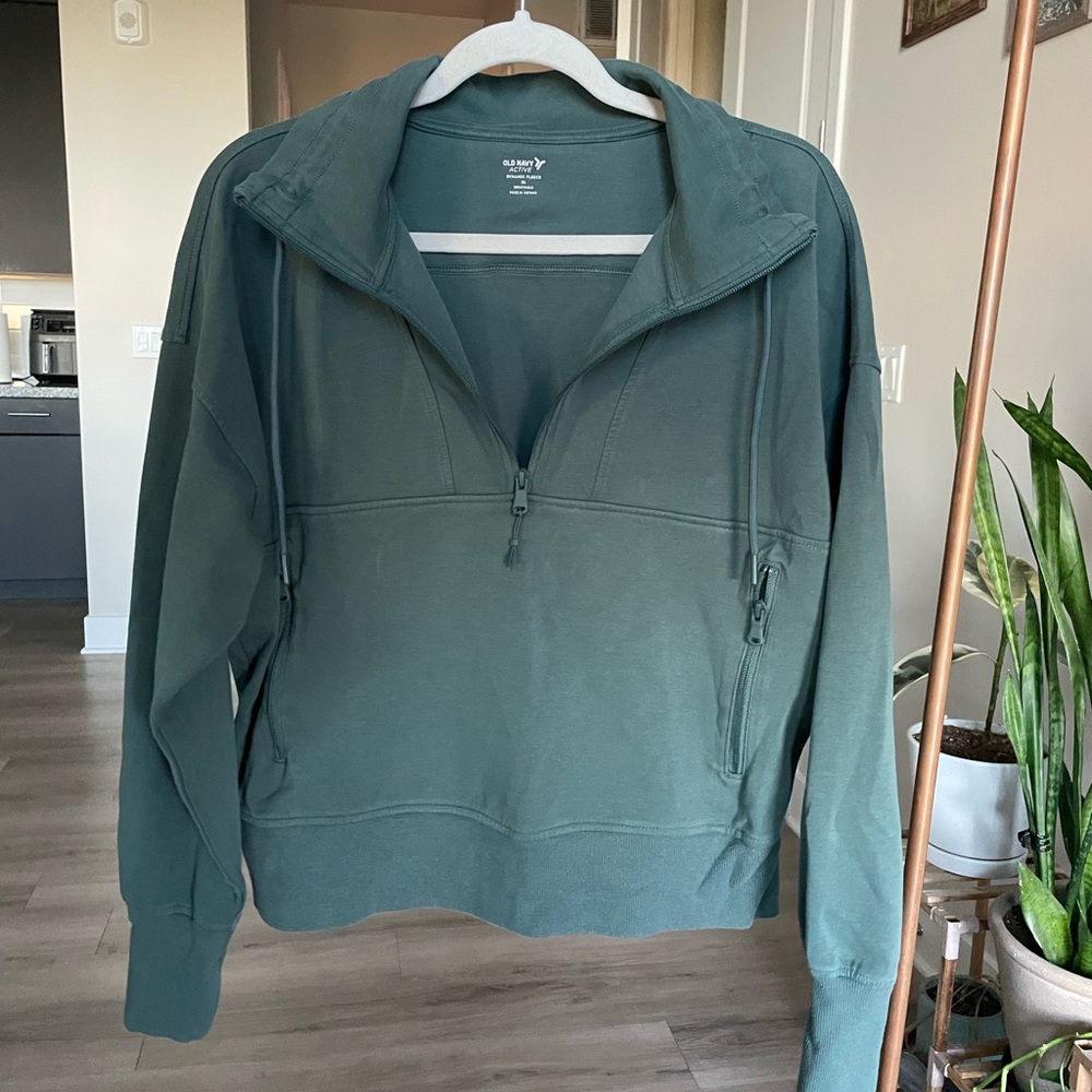 Old Navy Active Pullover